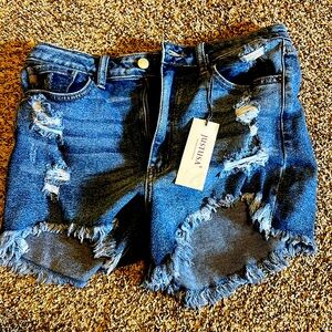 Distressed jean shorts NWT. Size large.